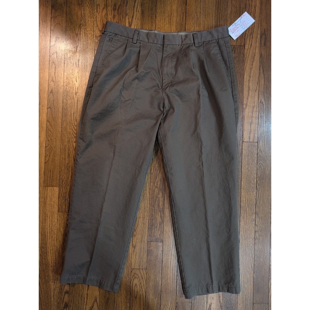 EUC Levis‎ Dockers Mens Straight Leg 38x30 Pleat Front Taupe Brown Khaki Pants